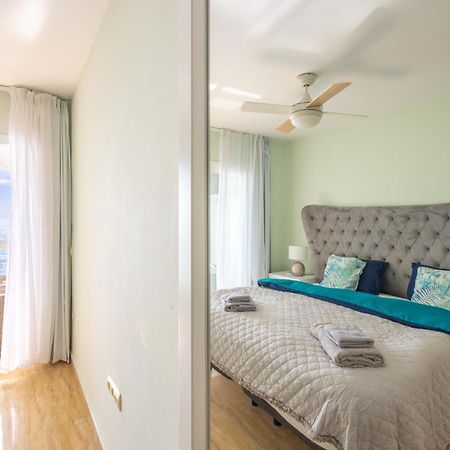Apartment Aguamarina On The Beach Front Malaga Zewnętrze zdjęcie