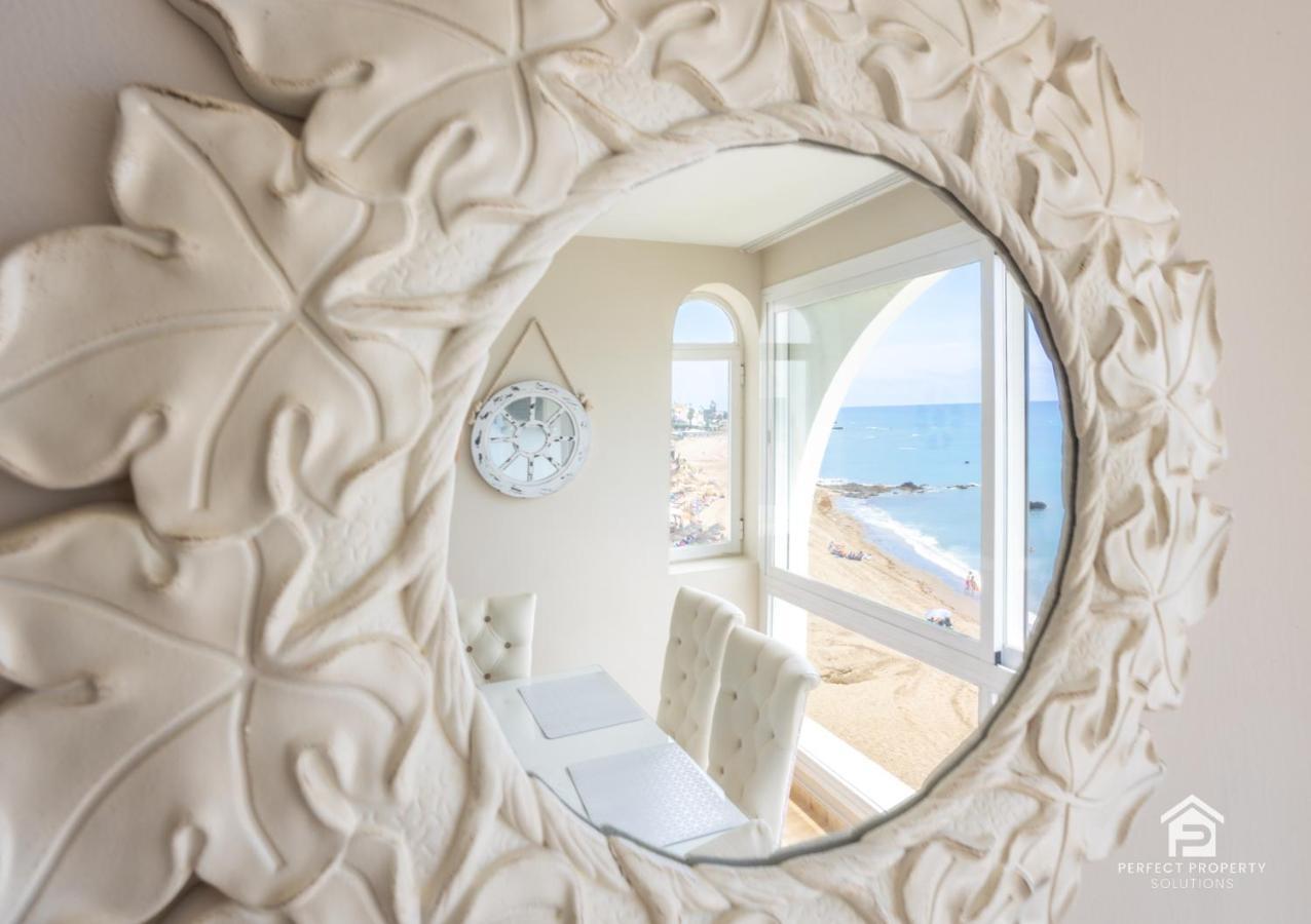 Apartment Aguamarina On The Beach Front Malaga Zewnętrze zdjęcie