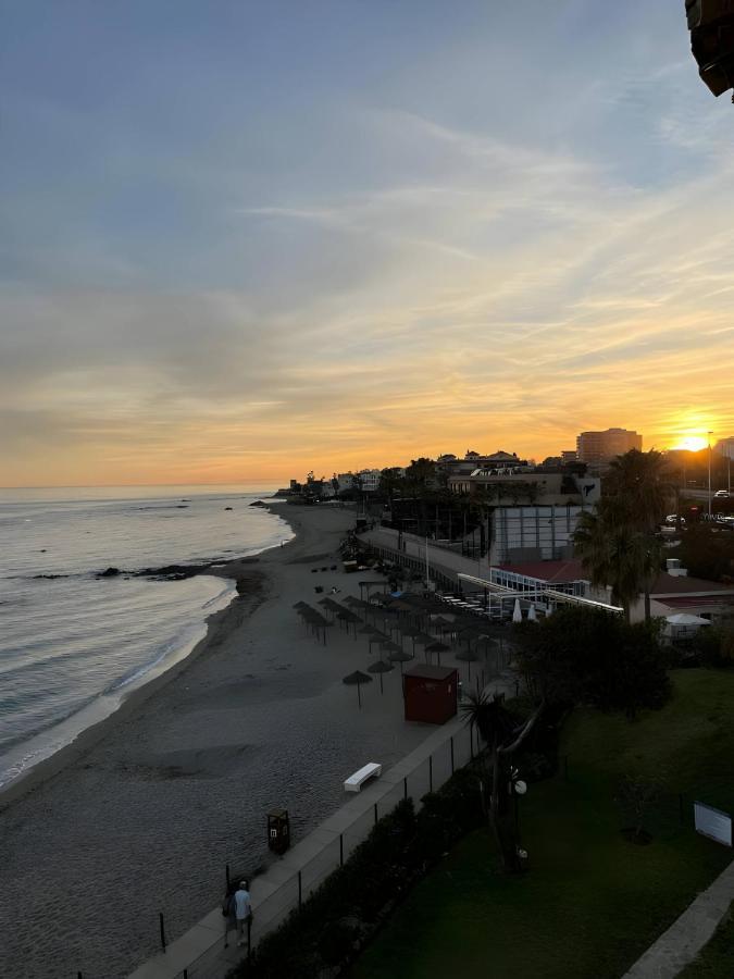 Apartment Aguamarina On The Beach Front Malaga Zewnętrze zdjęcie
