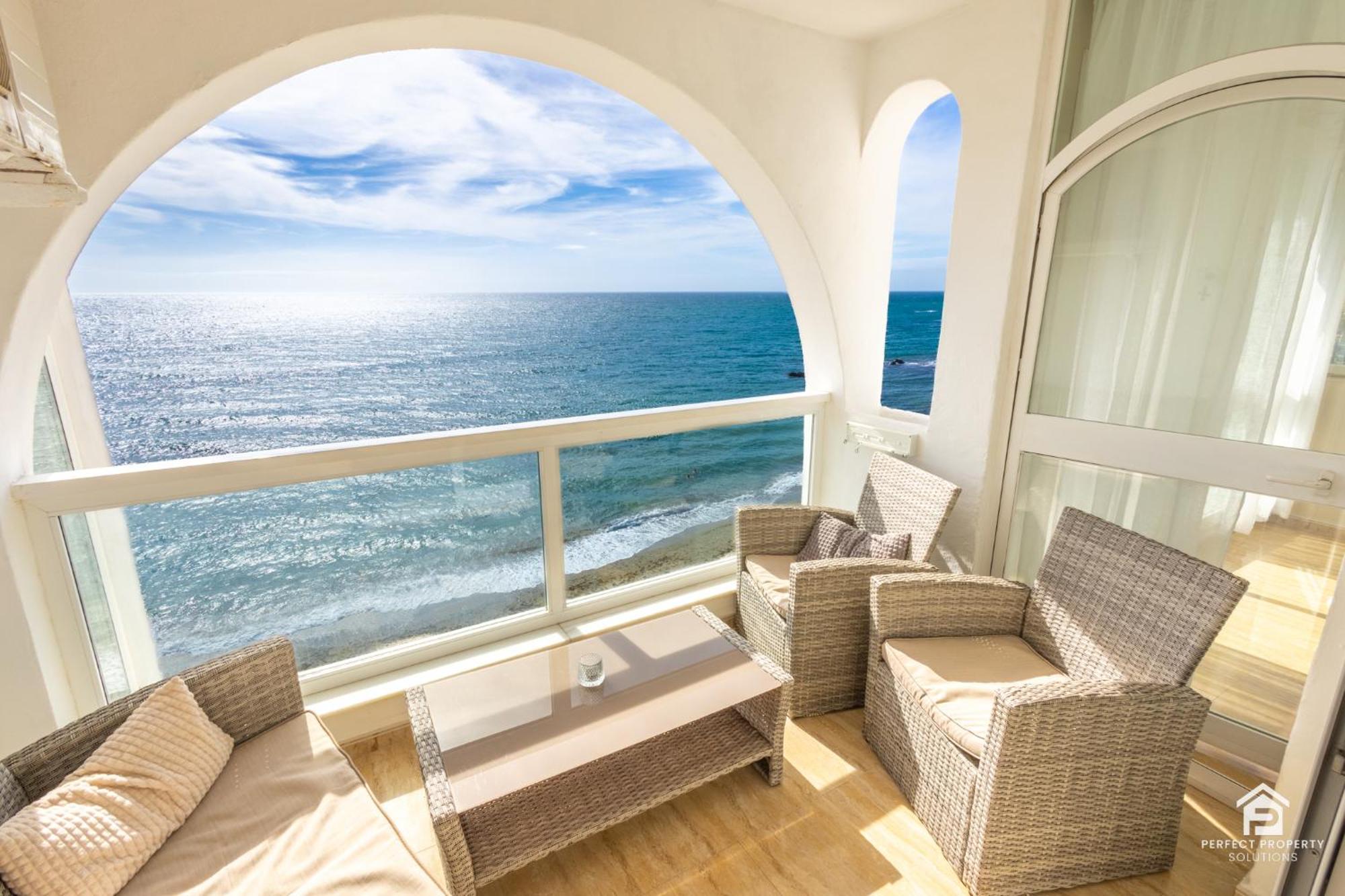 Apartment Aguamarina On The Beach Front Malaga Zewnętrze zdjęcie