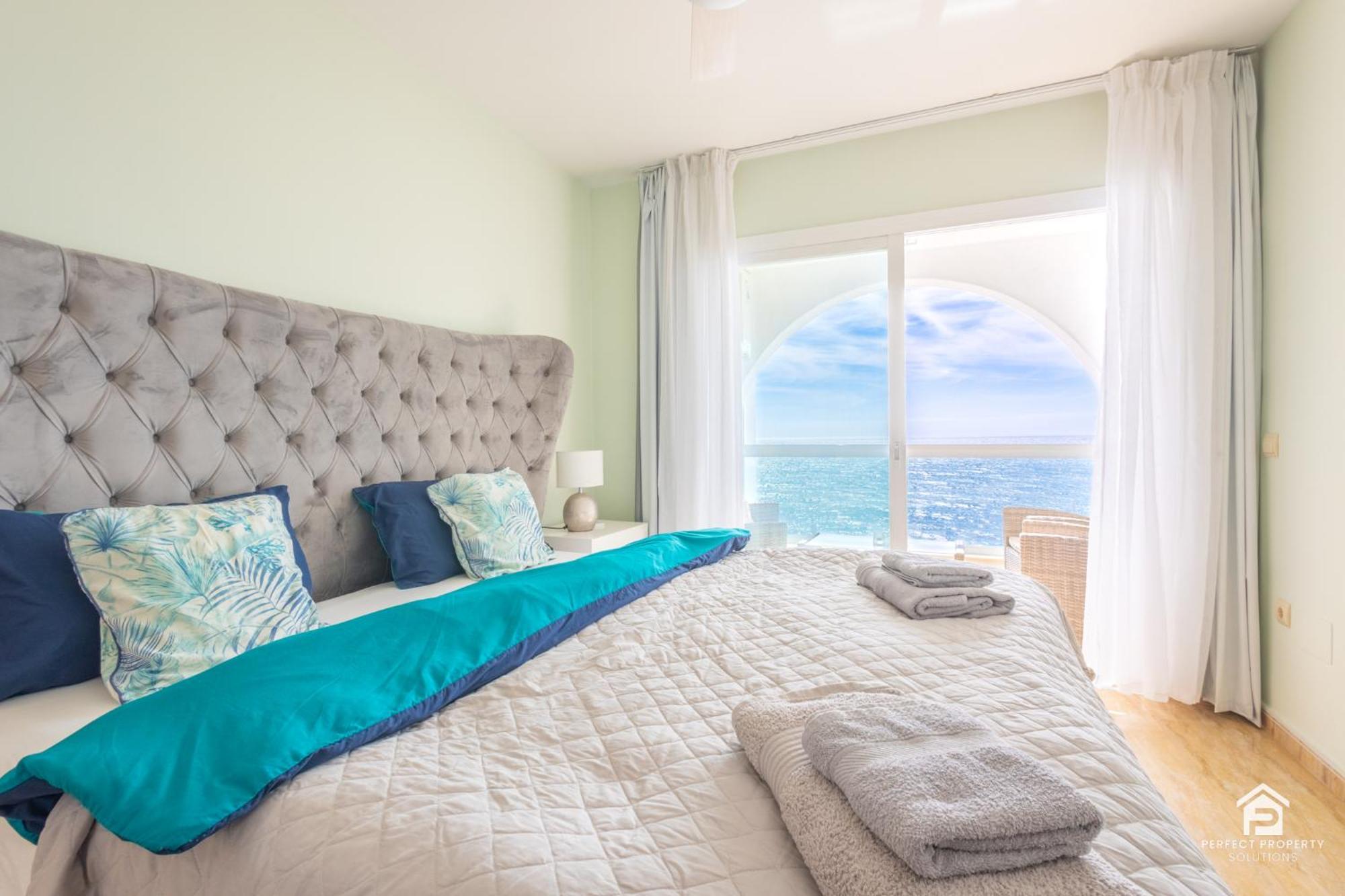 Apartment Aguamarina On The Beach Front Malaga Zewnętrze zdjęcie